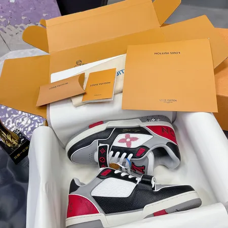 ルイヴィトン カジュアルシューズ