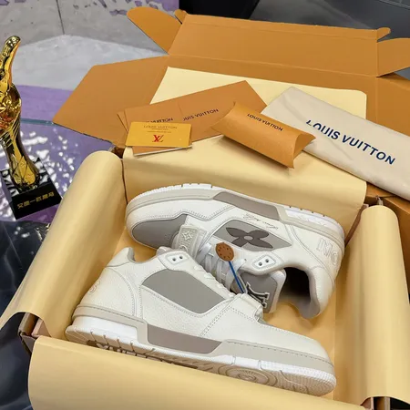 ルイヴィトン カジュアルシューズ