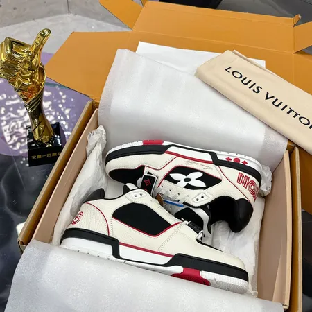 ルイヴィトン カジュアルシューズ