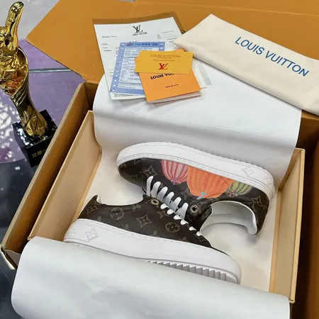 ルイヴィトン カジュアルシューズ