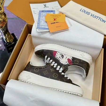 ルイヴィトン カジュアルシューズ