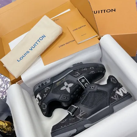 ルイヴィトン カジュアルシューズ