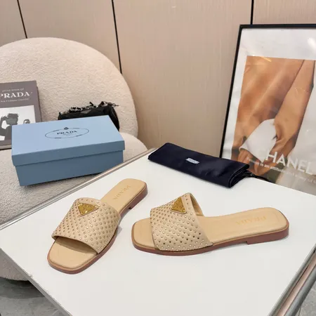 プラダ スリッパ