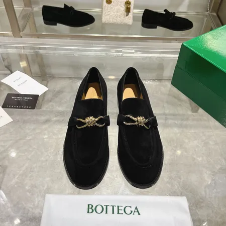 ボッテガ ヴェネタ カジュアルシューズ