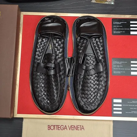 ボッテガ ヴェネタ カジュアルシューズ