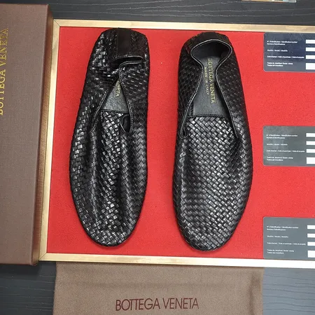 ボッテガ ヴェネタ カジュアルシューズ