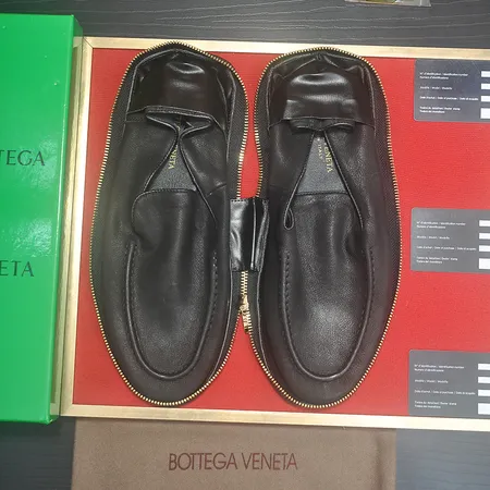 ボッテガ ヴェネタ カジュアルシューズ