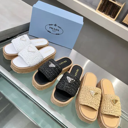 プラダ スリッパ