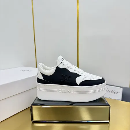 セリーヌ カジュアルシューズ