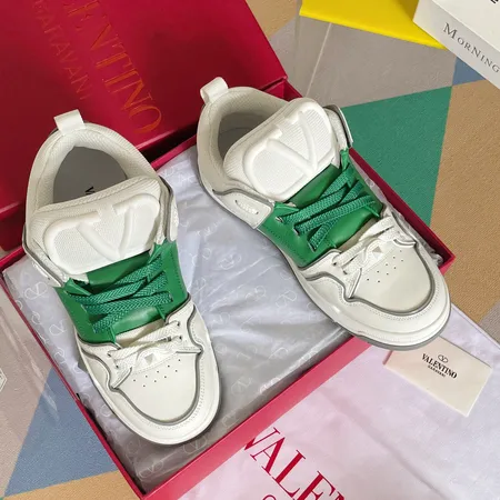 ヴァレンティノ カジュアルシューズ