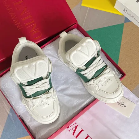 ヴァレンティノ カジュアルシューズ