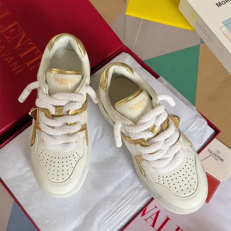 ヴァレンティノ カジュアルシューズ