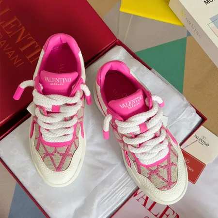 ヴァレンティノ カジュアルシューズ