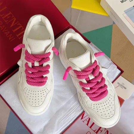 ヴァレンティノ カジュアルシューズ