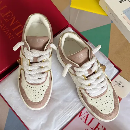 ヴァレンティノ カジュアルシューズ