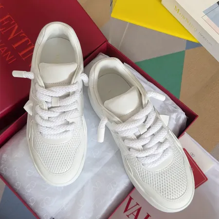 ヴァレンティノ カジュアルシューズ