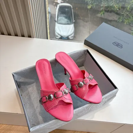 バレンシアガ サンダル