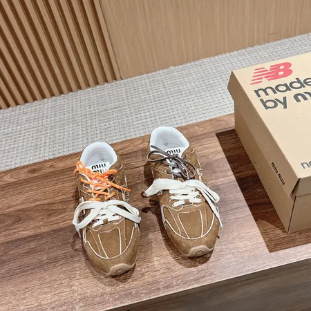 ミュウミュウ スニーカー