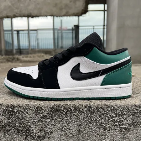 エアジョーダン スニーカー