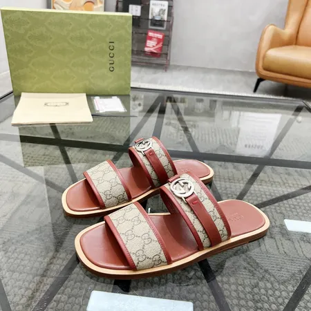 グッチ スリッパ