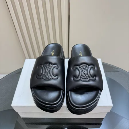 セリーヌ スリッパ