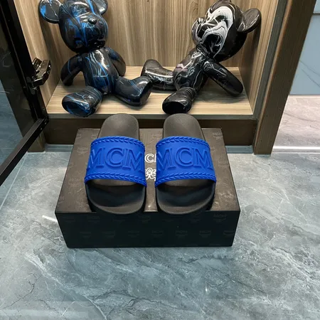 エムシーエム スリッパ