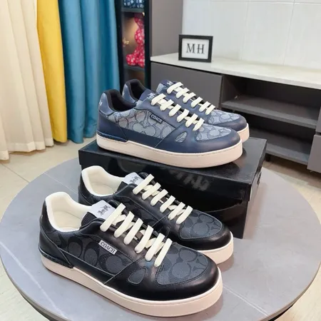 コーチ カジュアルシューズ