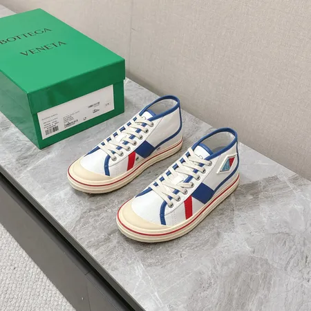 ボッテガ ヴェネタ カジュアルシューズ