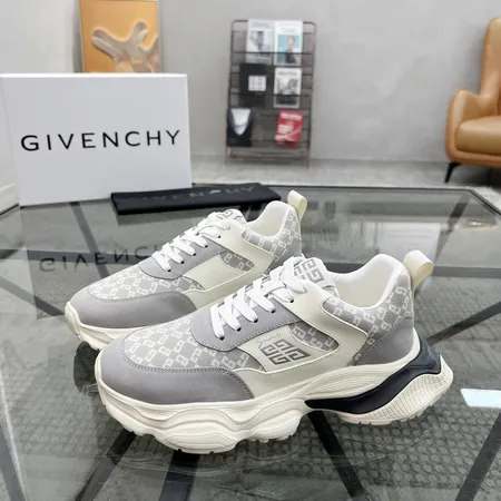 ジバンシィ スニーカー