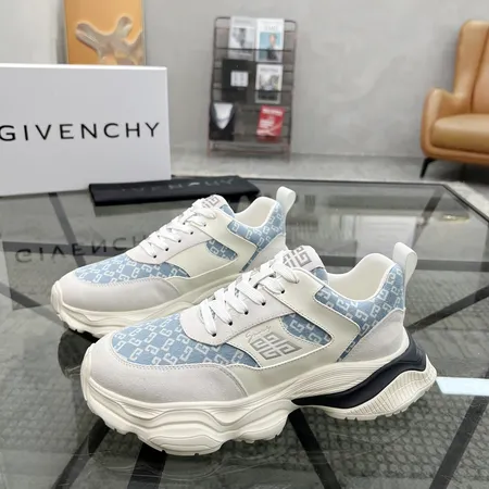 ジバンシィ スニーカー