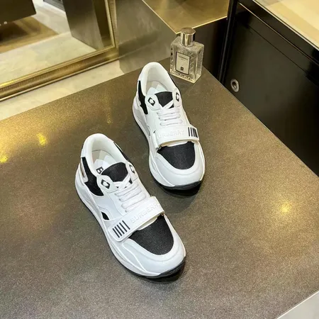 バーバリー ス カジュアルシューズ