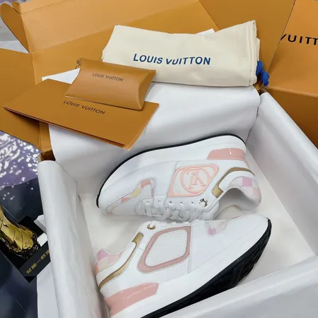 ルイヴィトン スニーカー