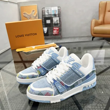 ルイヴィトン カジュアルシューズ