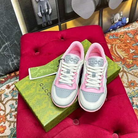 グッチ カジュアルシューズ