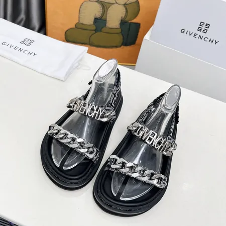 ジバンシィ サンダル