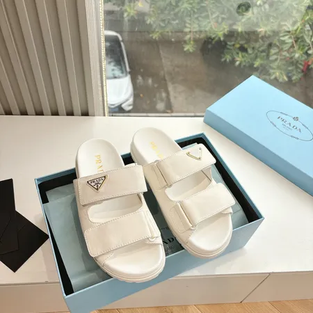 プラダ サンダル