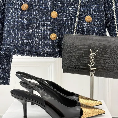 セリーヌ サンダル