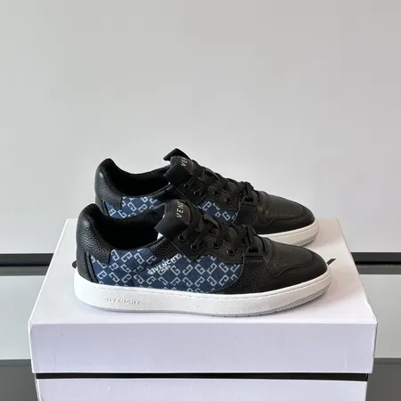 ジバンシィ カジュアルシューズ