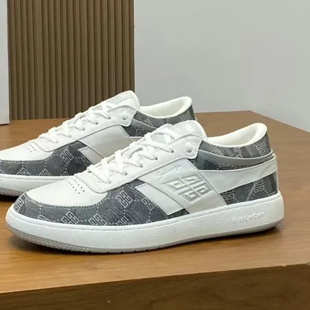 ジバンシィ カジュアルシューズ