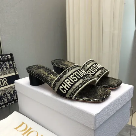 ディオール スリッパ