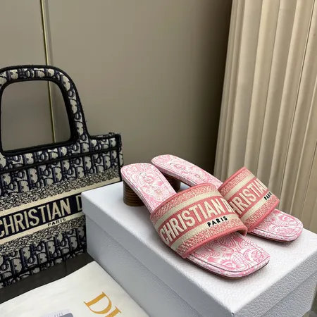 ディオール スリッパ
