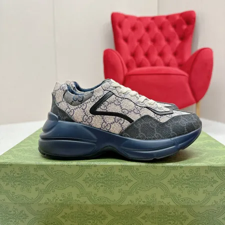 グッチ スニーカー