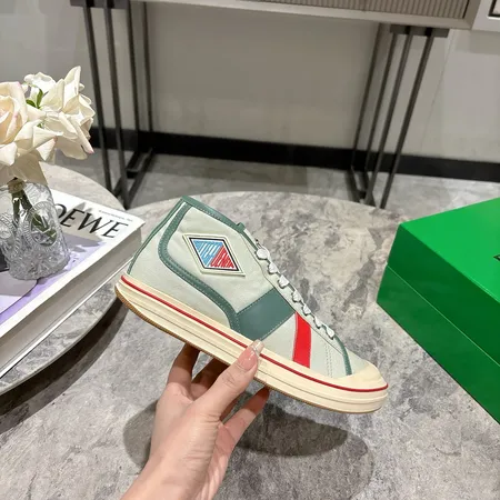 ボッテガ ヴェネタ カジュアルシューズ