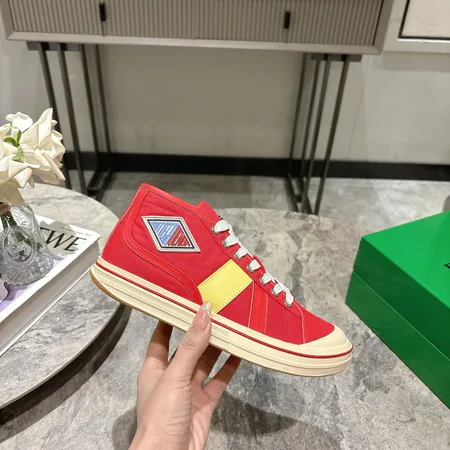 ボッテガ ヴェネタ カジュアルシューズ