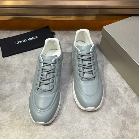アルマーニ カジュアルシューズ