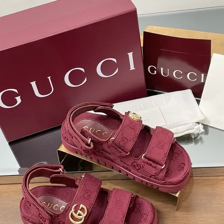 グッチ サンダル