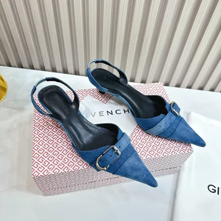 ジバンシィ サンダル