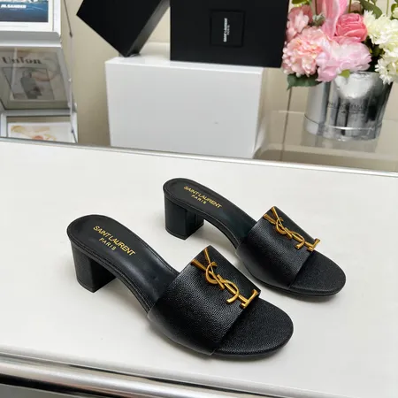 イブサンローラン スリッパ