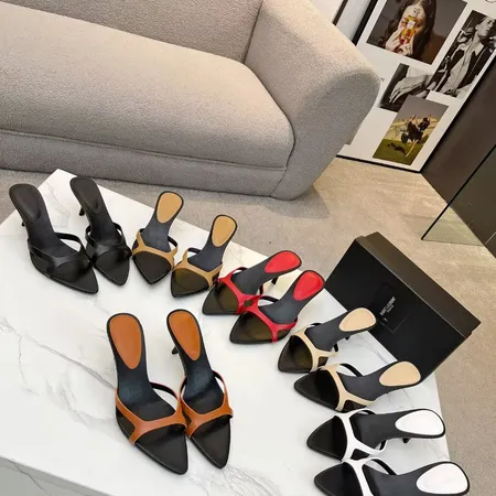 イブサンローラン サンダル