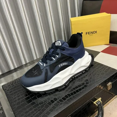 フェンディ スニーカー